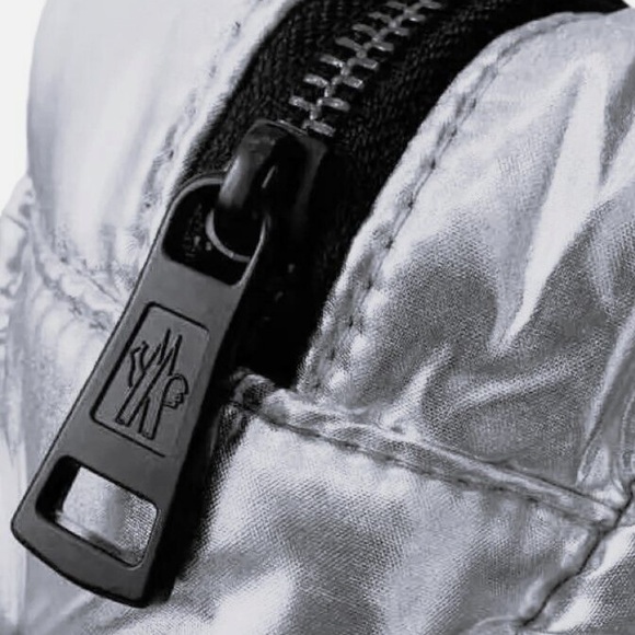 RESERVED Moncler Parfums Quilted Metallic Silver Clutch Pouch Beauty Travel NWT - Picture 7 of 11